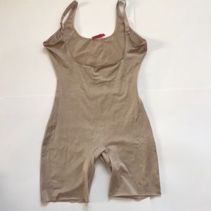 SPANX shapewear